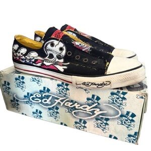 Ed Hardy Low Rise Classic Shoes with Dog Tag and Box Black Skull Crossbones 13